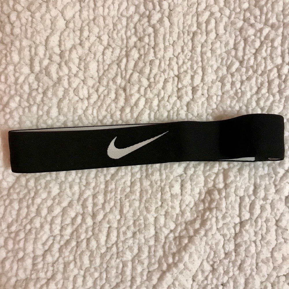 Women’s Black Nike Headband